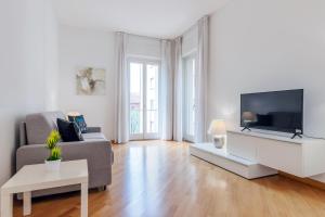 Milan Retreats Navigli