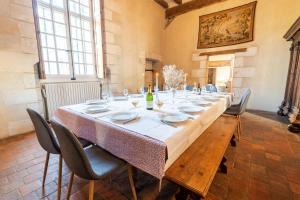 Maisons d'hotes 16th century hunting lodge - Chateau de Nitray : photos des chambres