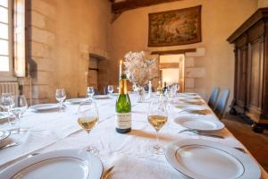 Maisons d'hotes 16th century hunting lodge - Chateau de Nitray : photos des chambres