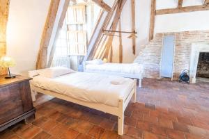 Maisons d'hotes 16th century hunting lodge - Chateau de Nitray : photos des chambres