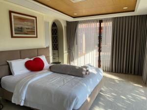 Toscana Valley, Khao Yai - Private pool- 12 people