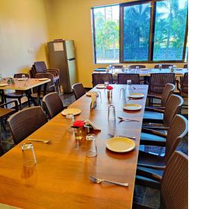 Shrubbery Palms Resort