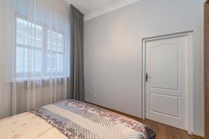 Old town apartment with free parking by Polo Apartments