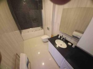 Luxury penthouse with amazing sea view first row