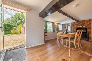 Eastmere Cottage