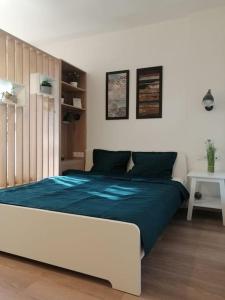 Cozy Central Up Studio