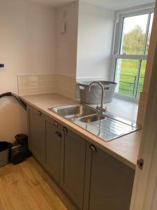 Kiln Farm, a Canal side retreat