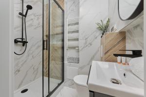 Zegadłowicza Riverside Studio in Wrocław by Noclegi Renters