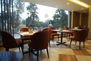 Sapphire Sky Hotel