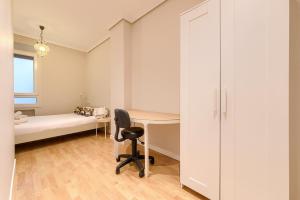 Euskalduna, Vivienda Turística Moderna y Renovado