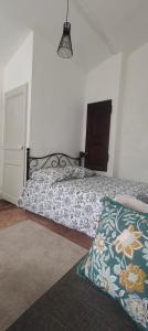 Appartements Studio avec jardin a 10 mn a pied du centre ville : Studio avec Terrasse