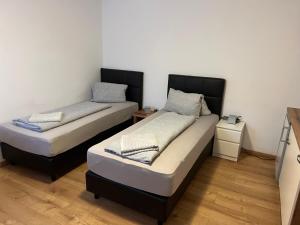 Double or Twin Room - Disability Access room in Roccos Raum