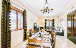 3 Bedroom Awesome Home In Casariche