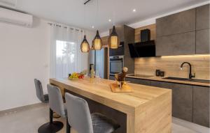 Gorgeous Home In Smrika With Kitchen