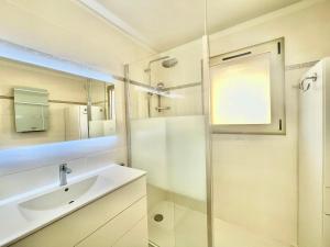 Vezelay, by Welcome to Cannes