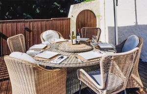 Lovely Home In Neuvic Sur Lisle