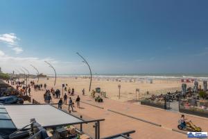 Astoria Palace 0101 - 2 bedrooms 5p - centrally located on the promenade sea view