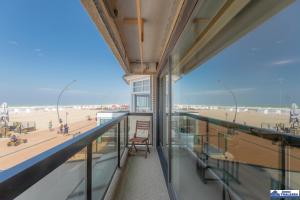 Astoria Palace 0101 - 2 bedrooms 5p - centrally located on the promenade sea view