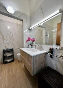 attico ARENA,200mq[NETFLIX-WIFI-AIR CONDITIONING]