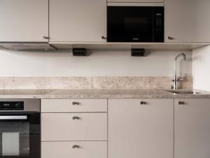 Are Alpine Escape Ski-in Ski-out Apt