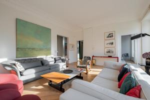 Veeve - Orsay Artistry