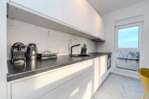 Mina stunning sea view apartment