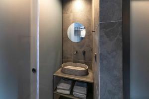 Golden Sun Luxury Apartment Adults Only