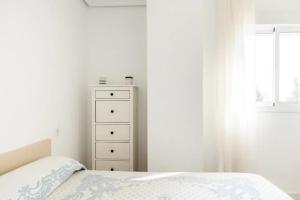 Apartamento amplio con 4 habitaciones y 2 baños - Great apartment with 4 rooms - 2 baths