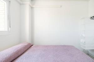 Apartamento amplio con 4 habitaciones y 2 baños - Great apartment with 4 rooms - 2 baths