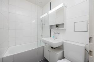 Urban Oasis with Queen Bed and View BE-49