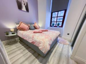 Recently Refurbished Two Bedroom Apartment, Central Location!