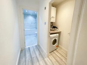 Recently Refurbished Two Bedroom Apartment, Central Location!