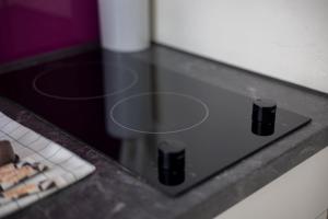 Urban Oasis with Queen Bed and View BE-23