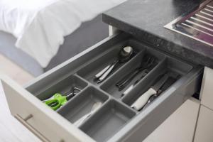 Urban Oasis with Queen Bed and View BE-23