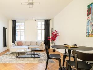 Rochus-Market City Apartment is Calling