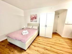 Heart of Zurich Modern Studio HG7