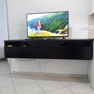 A CHEERFUL APARTMENT in a popular area