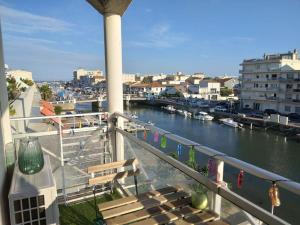 Les Girelles - T2, 50m2 avec vue sur canal
