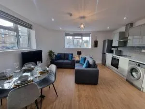 2 bedroom central apartment near station - Londýn