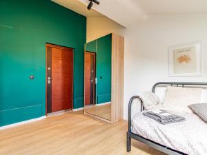 Eagles Nest - Sofia Central Studio