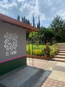 El FAUNO HOSTEL CAMPESTRE - 拉平塔达