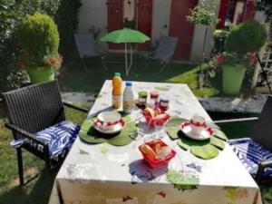 Maisons de vacances F3 80 m2 Longere plain pied au centre auxonne. : photos des chambres