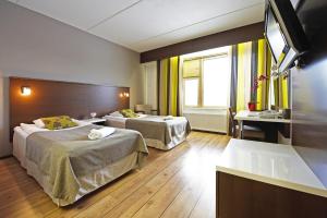 Triple Room room in Finlandia Hotel Kurikka