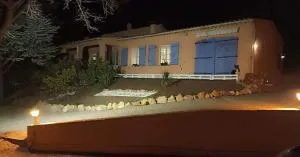 " LE CHABASSOLE " CHAMBRES D'HÔTES - GORGES du VERDON - 艾吉纳