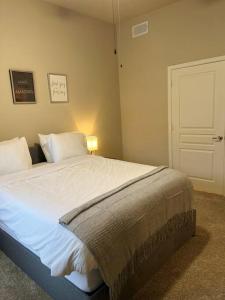 Hill Country Galleria Getaway