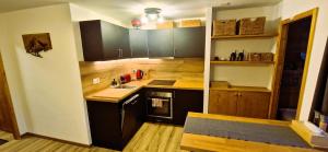 Cozy Studio Retreat - completely renovated in a perfect location