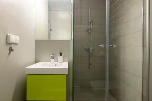 Chełmońskiego 8-04 by Farkas Apartments