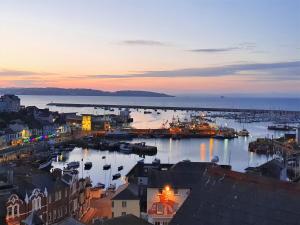 3 Bed in Brixham BX069