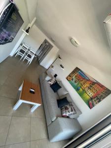HERMOSO DEPARTAMENTO AMUEBLADO EN EL CENTRO DE LP