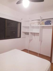 Flat Four Seasons 20mts da praia Pitangueiras.